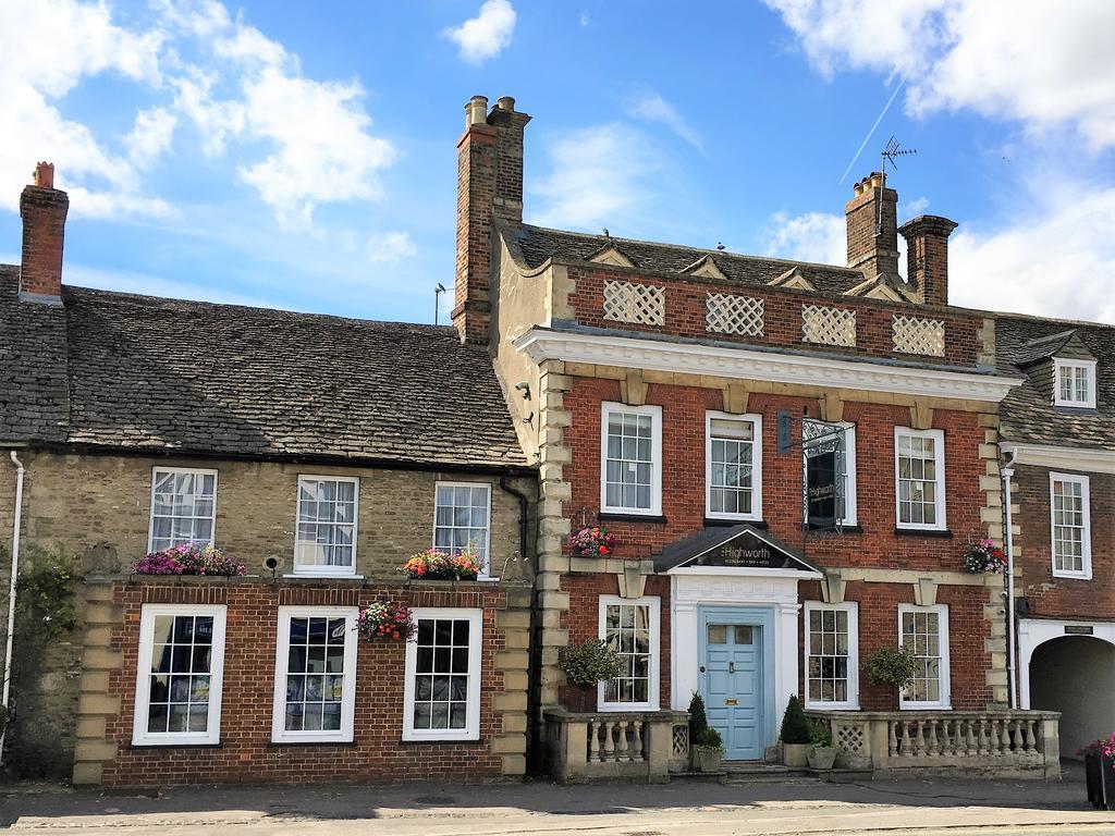 The Highworth Hotel Swindon Bagian luar foto