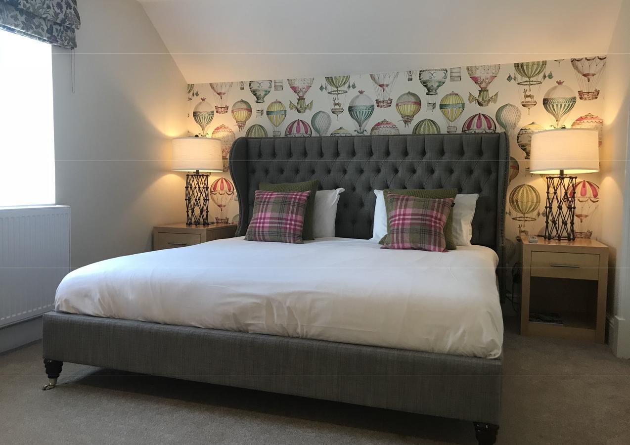 The Highworth Hotel Swindon Bagian luar foto
