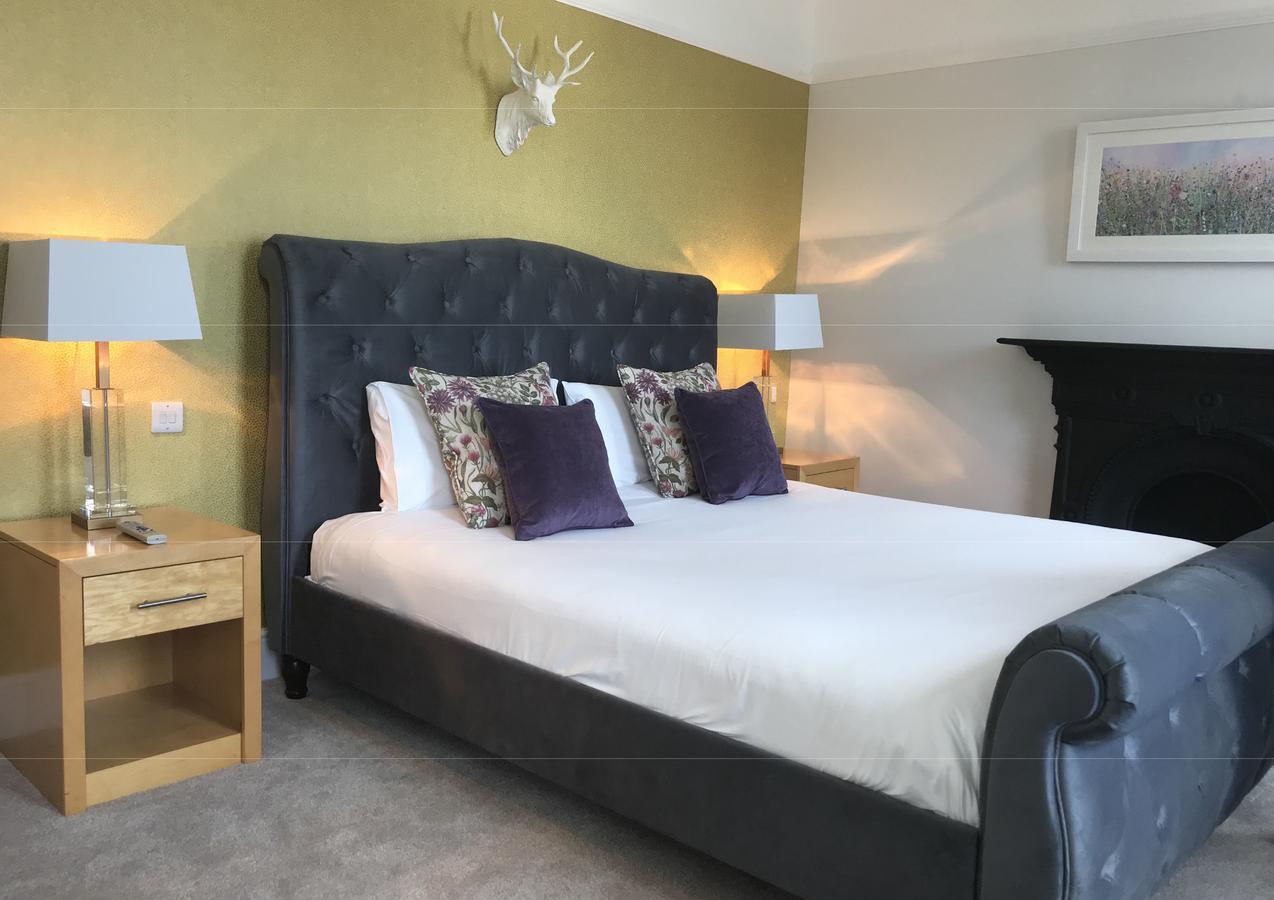 The Highworth Hotel Swindon Bagian luar foto