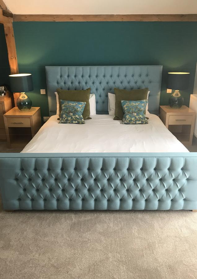 The Highworth Hotel Swindon Bagian luar foto
