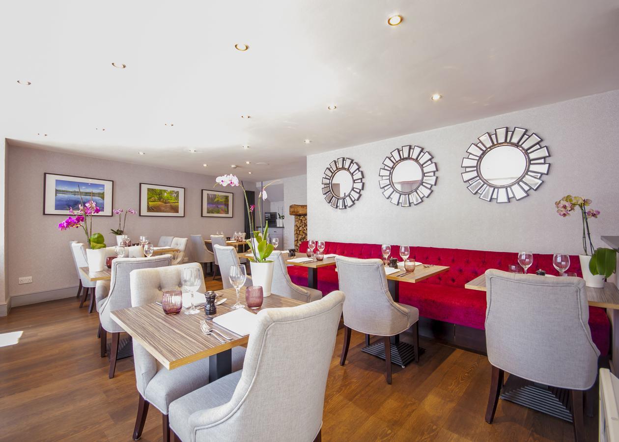 The Highworth Hotel Swindon Bagian luar foto