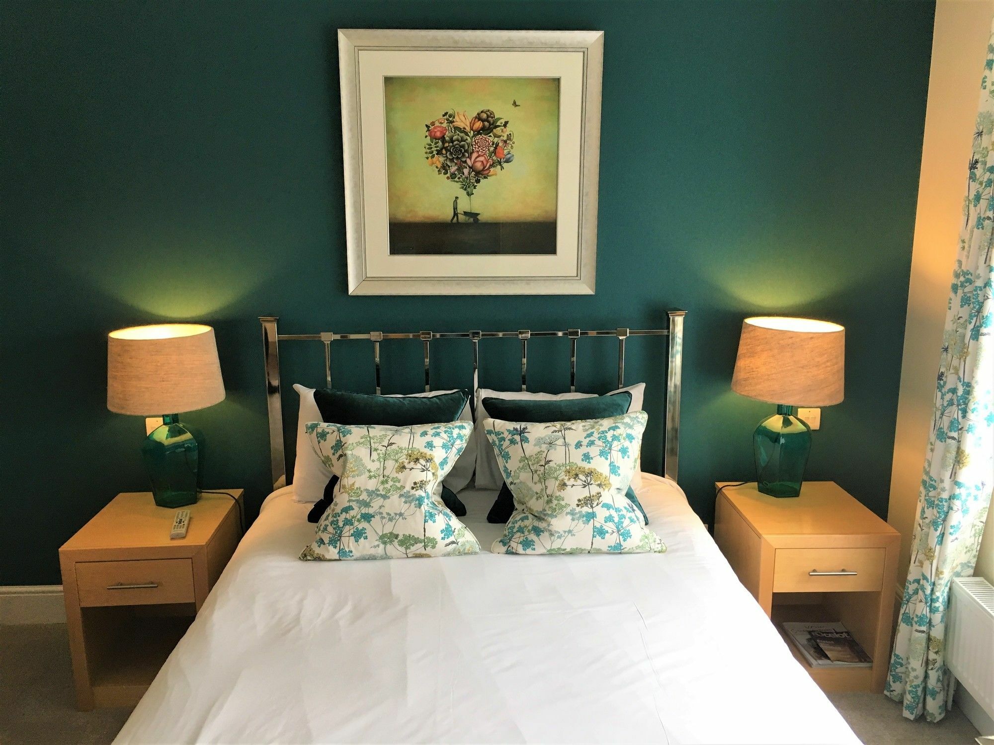 The Highworth Hotel Swindon Bagian luar foto