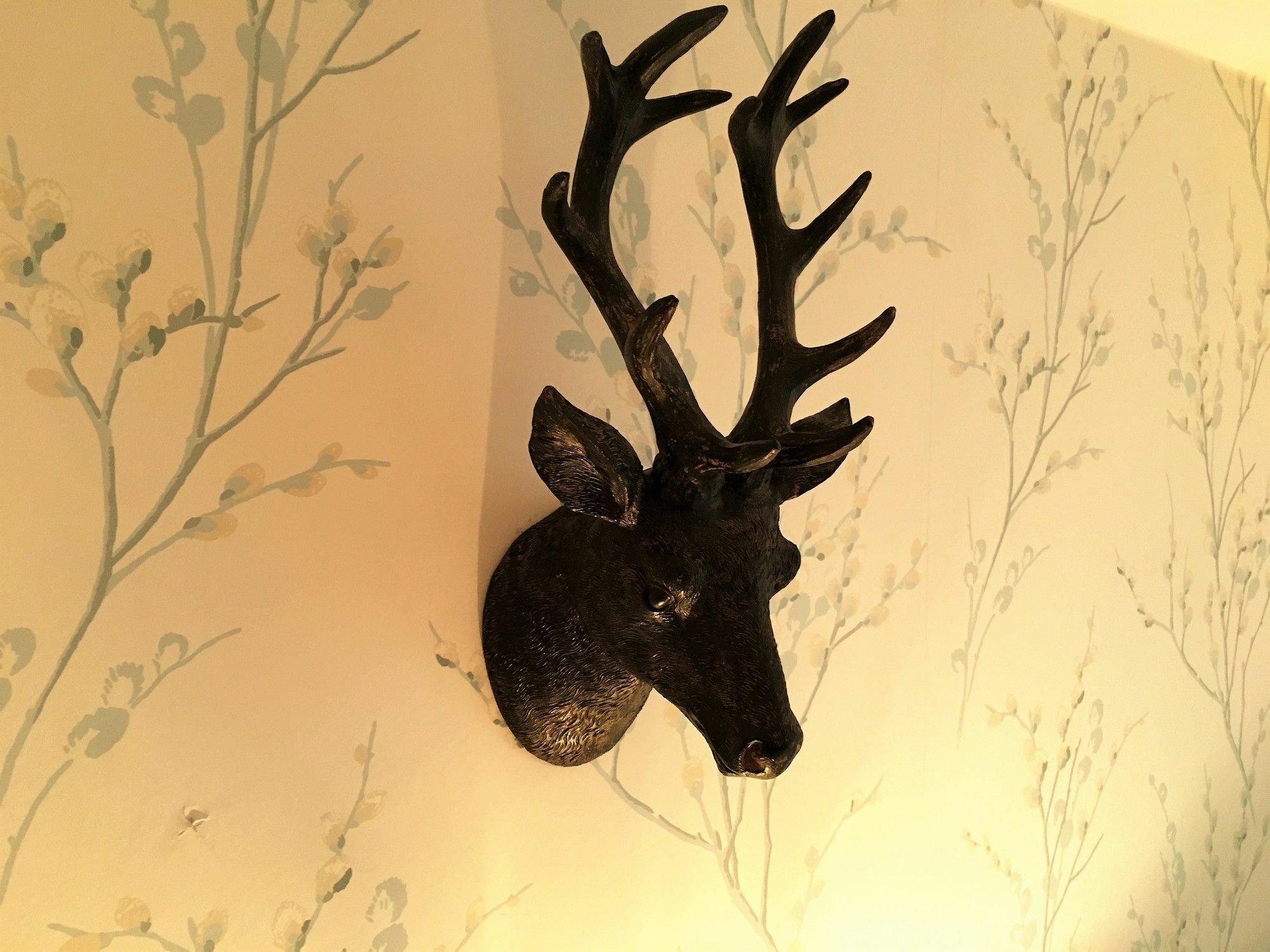 The Highworth Hotel Swindon Bagian luar foto